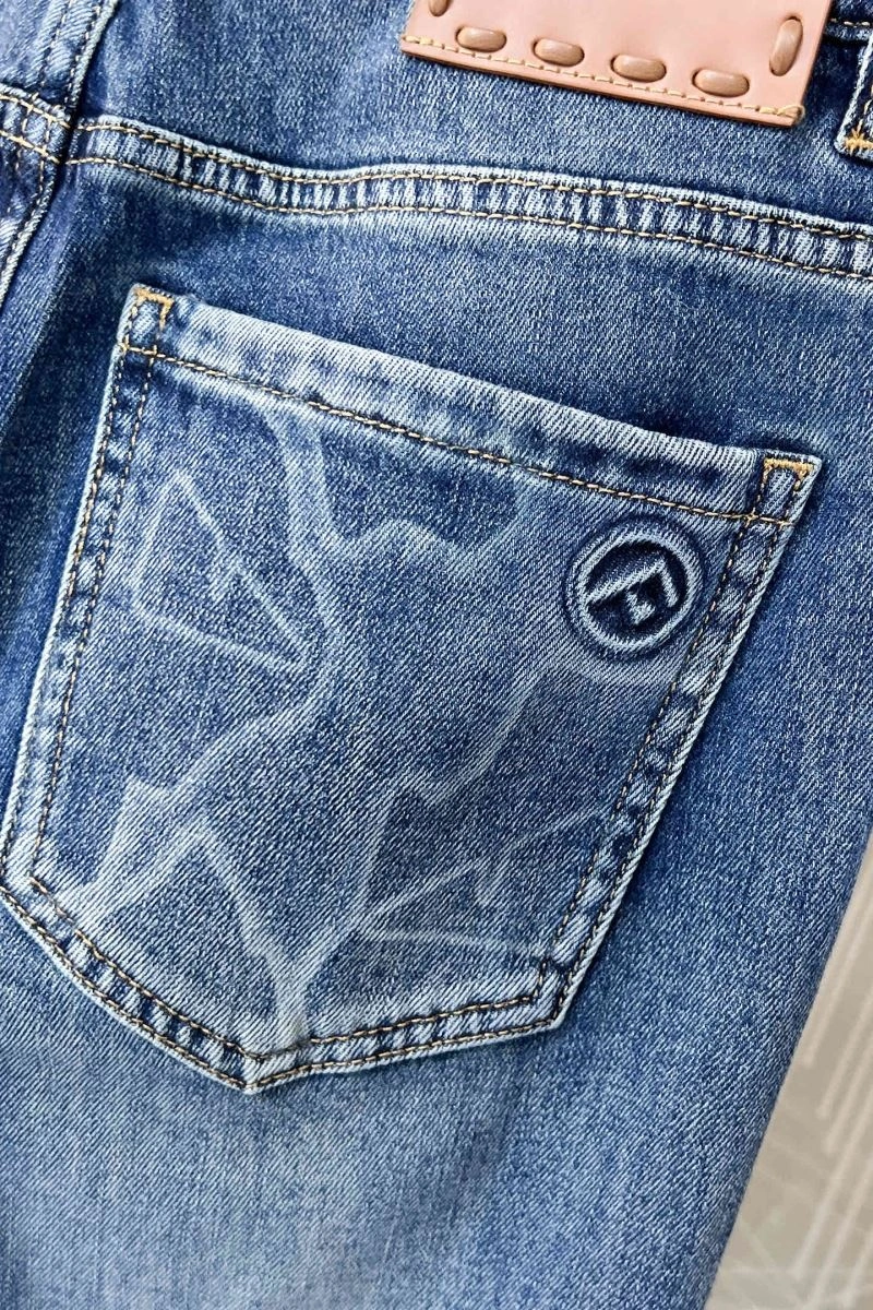 Fendi Jeans Sophisticated 122476