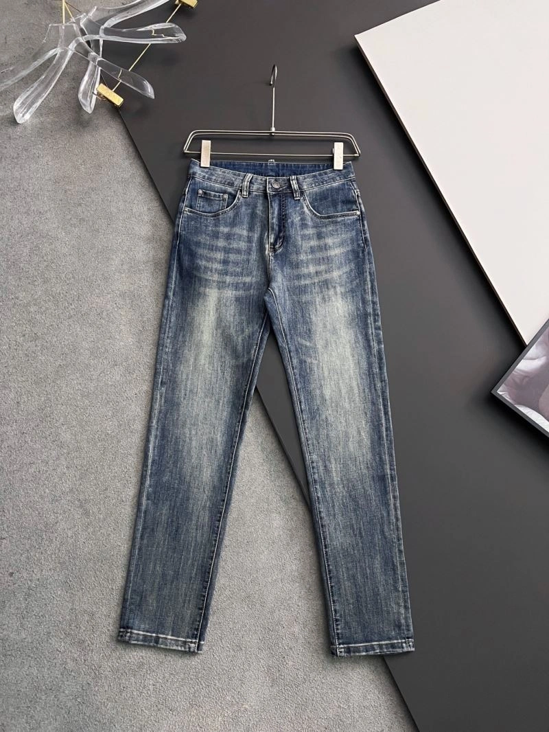 Vibrant Fendi Jeans 122488