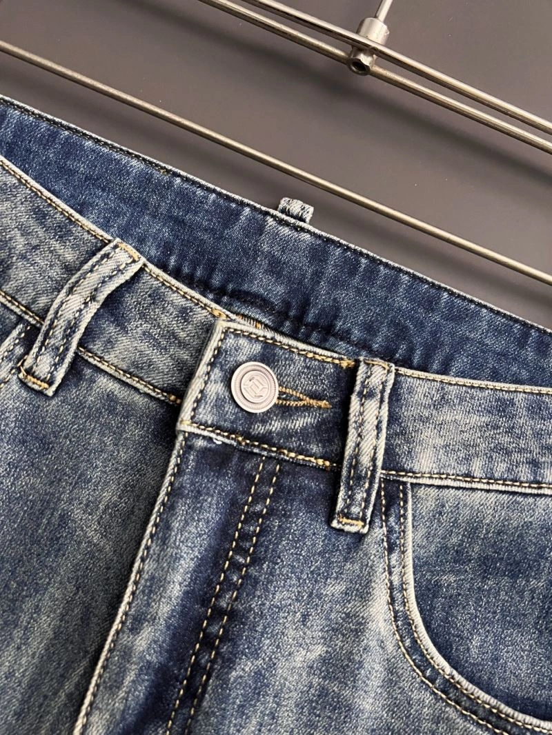 Vibrant Fendi Jeans 122488