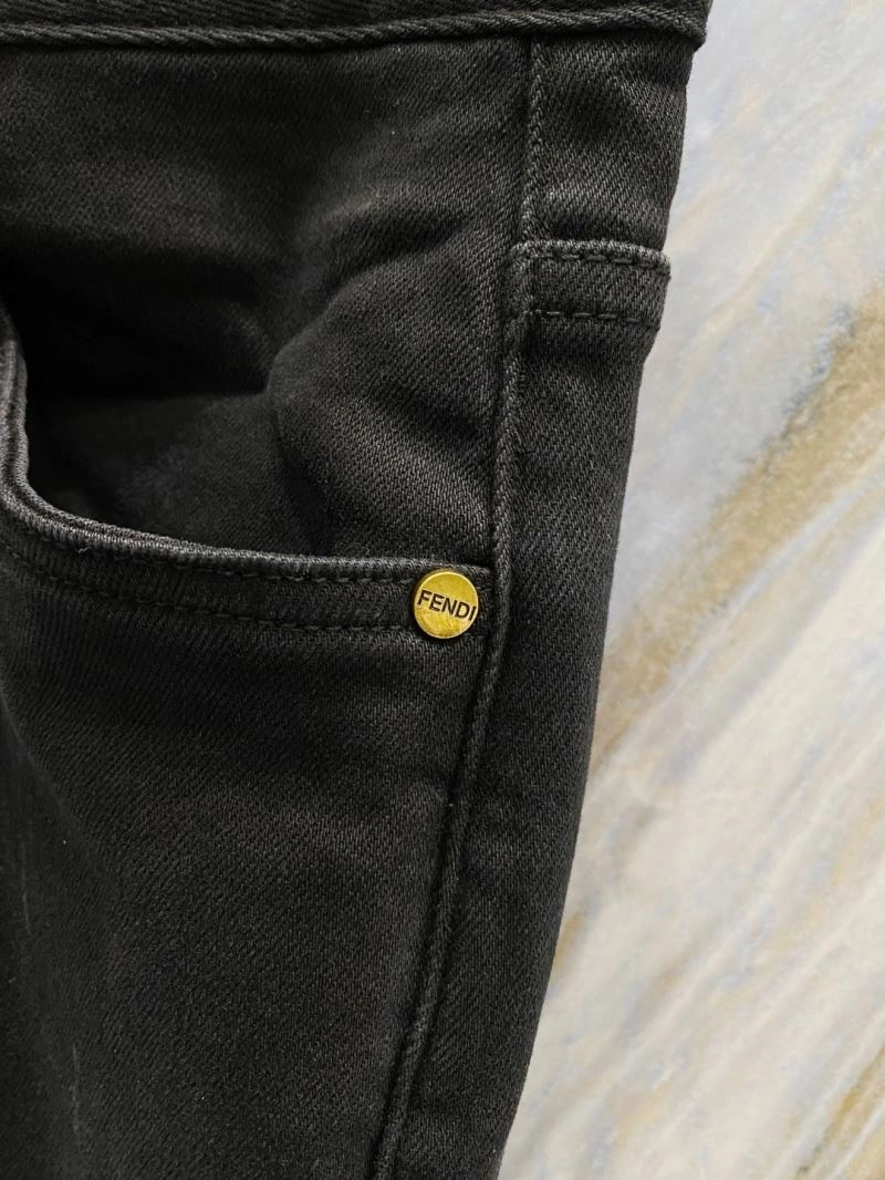 Versatile Fendi Jeans 122179