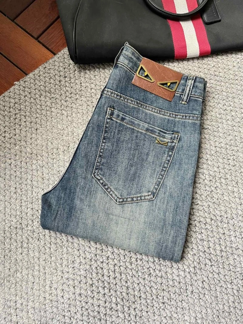 Fendi Jeans Compact 122167