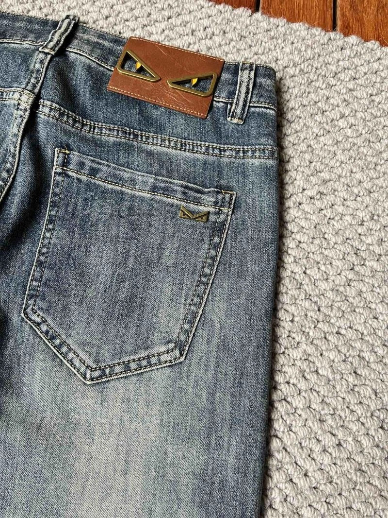 Fendi Jeans Compact 122167