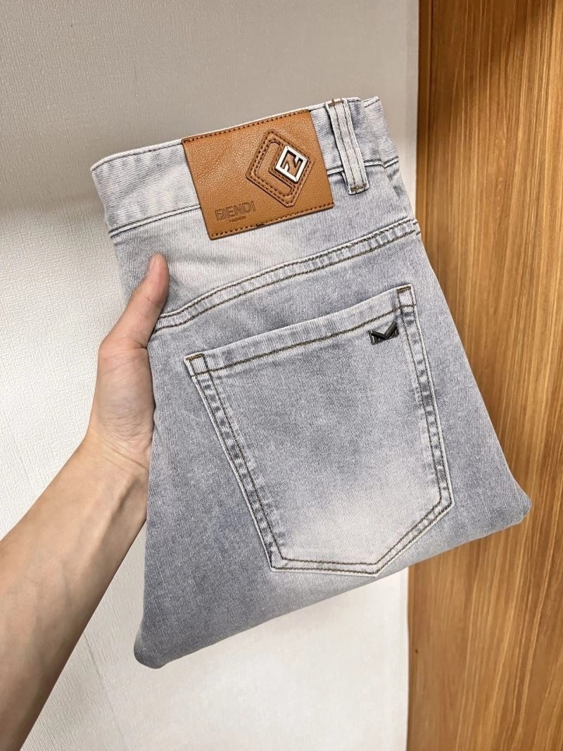 Sleek Fendi Jeans 122164