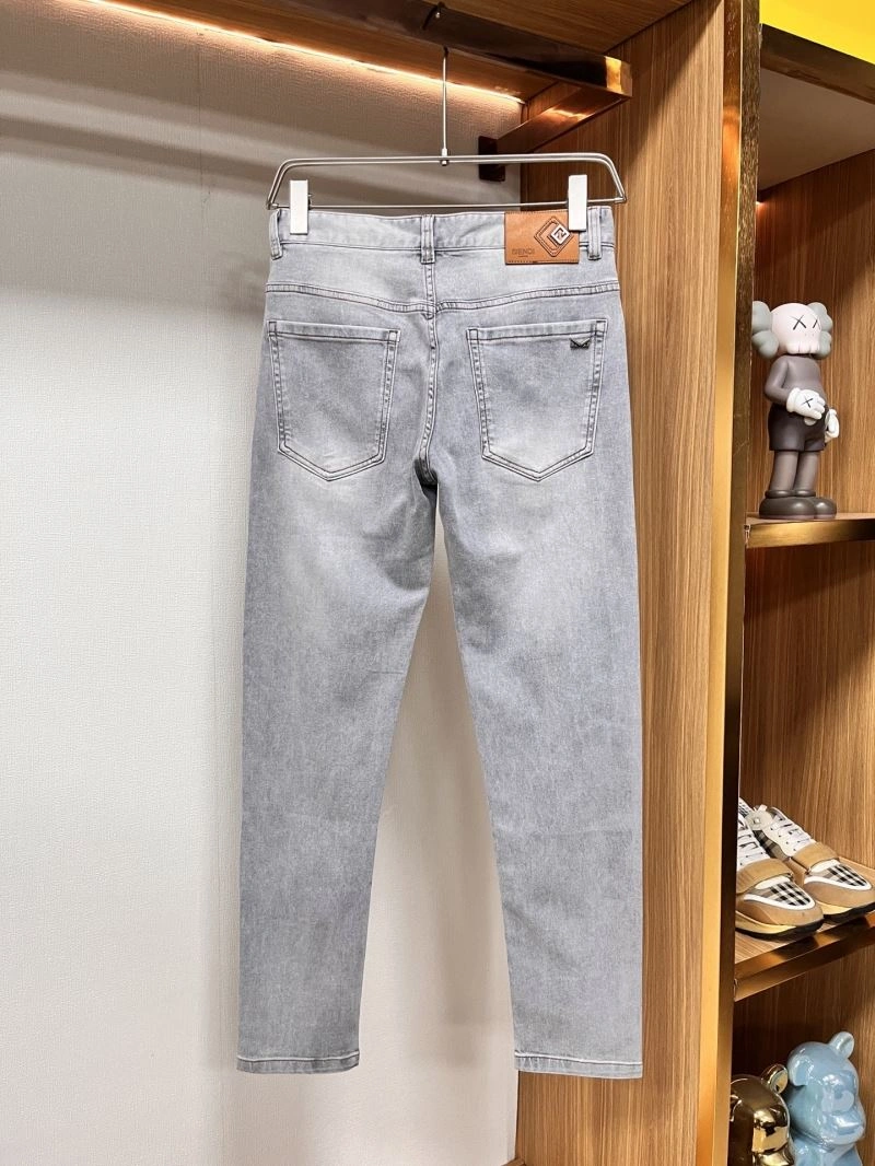 Sleek Fendi Jeans 122164