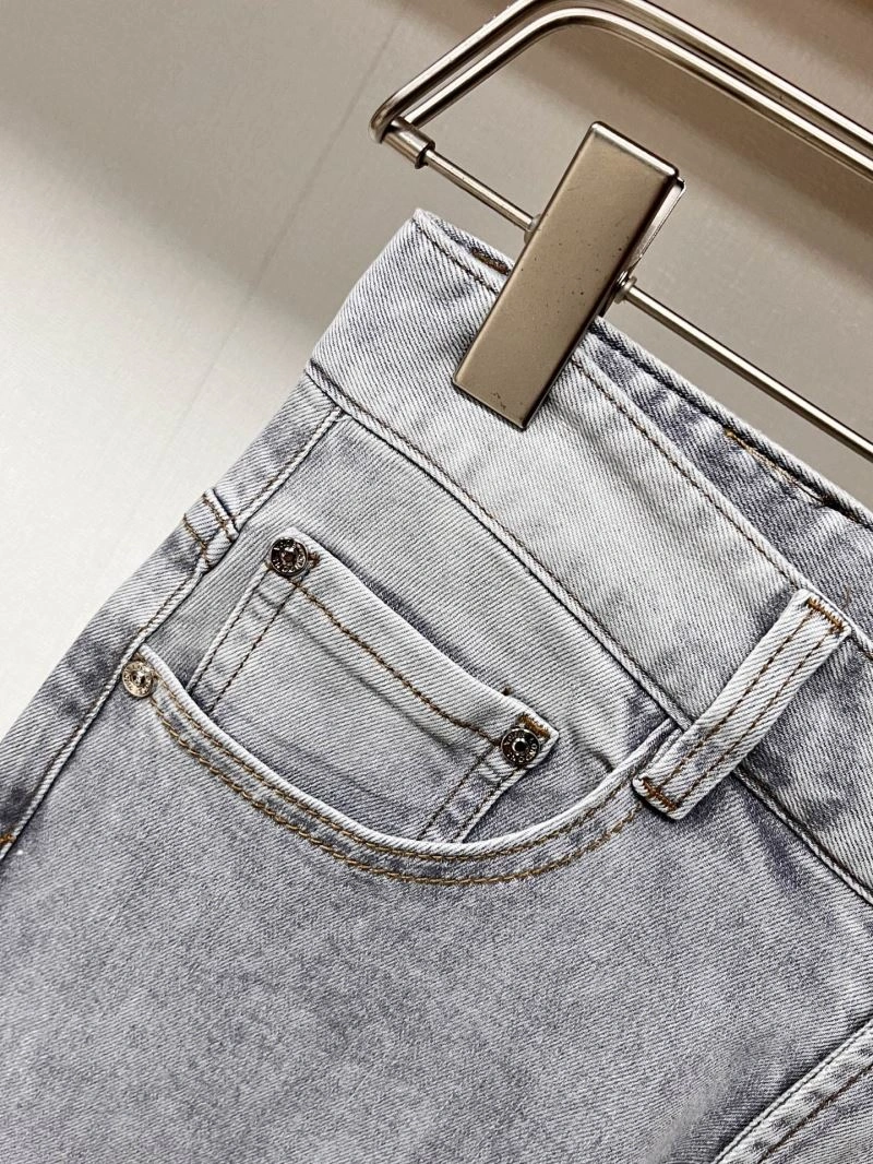 Sleek Fendi Jeans 122164