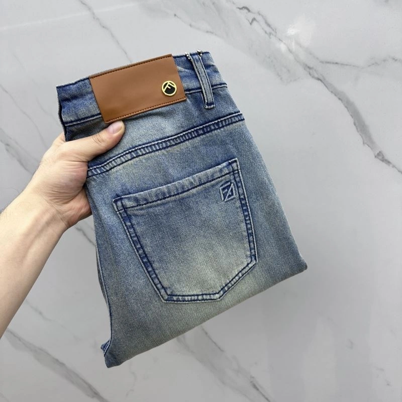 Fendi Jeans Affordable 121836