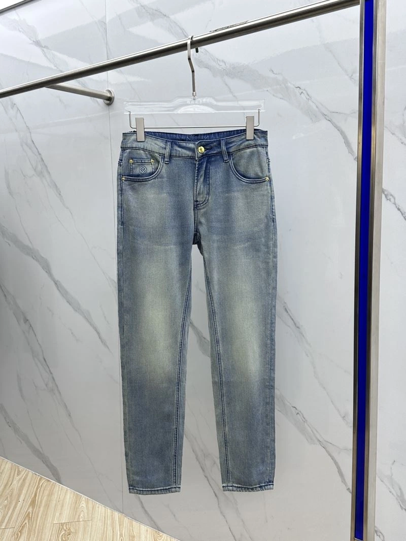 Fendi Jeans Affordable 121836