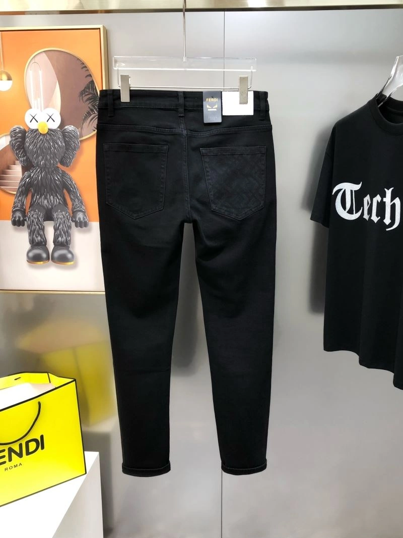 FashionForward Fendi Jeans 121822