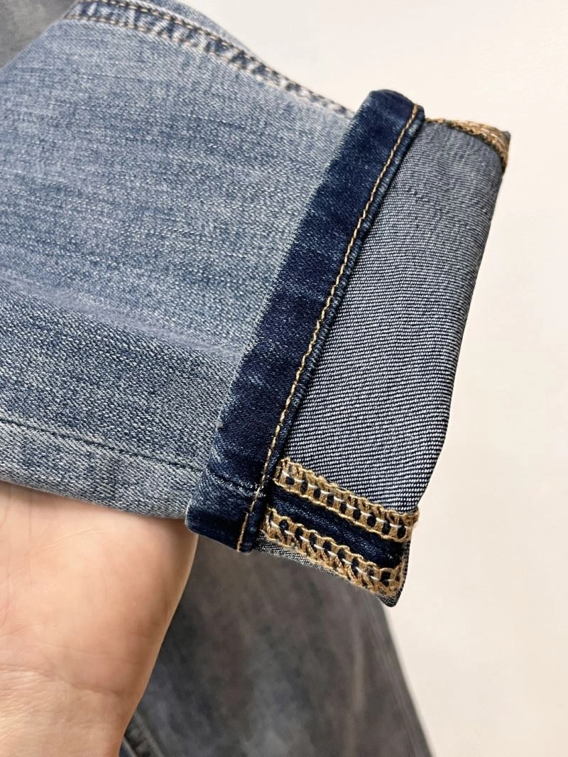 Classic Fendi Jeans 121819