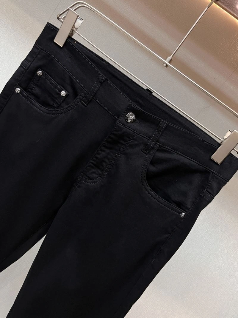 StreetReady Fendi Jeans 121826