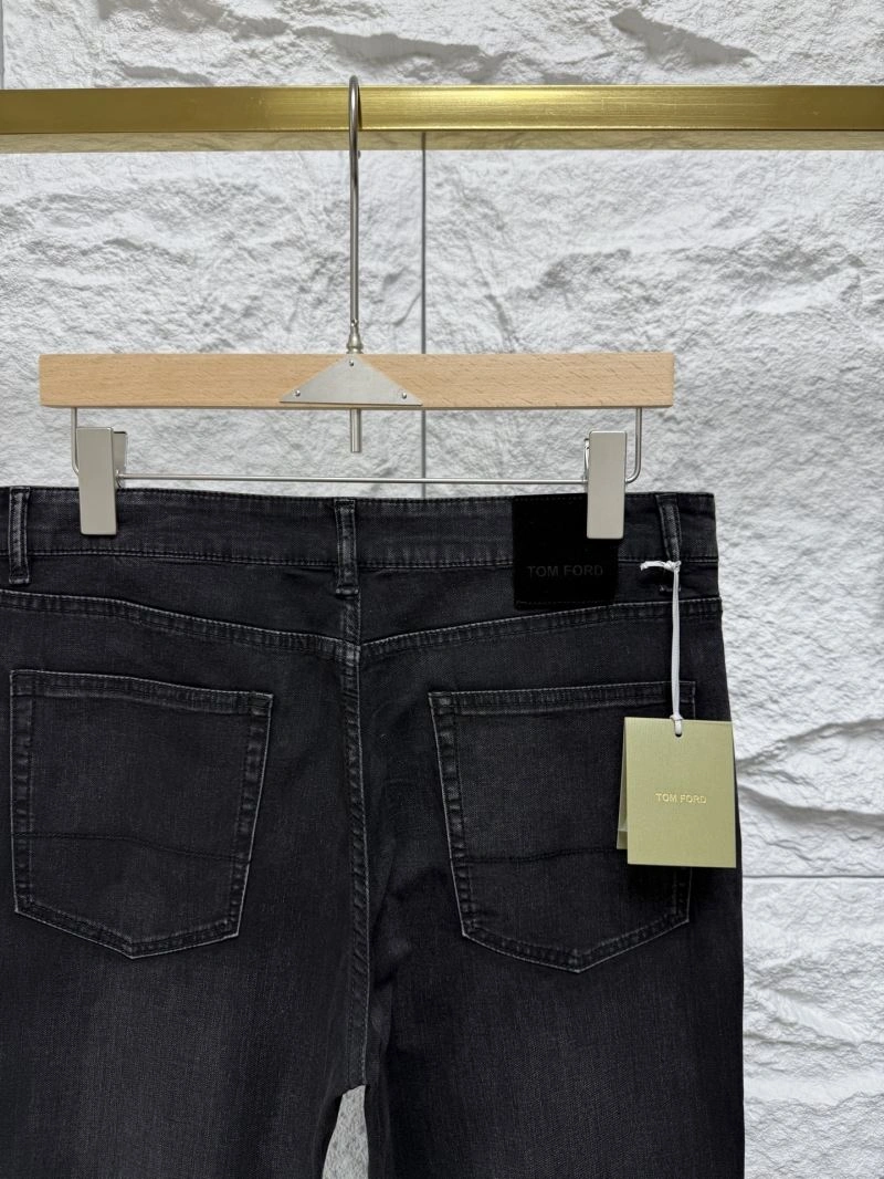 Snug Fendi Jeans 121817