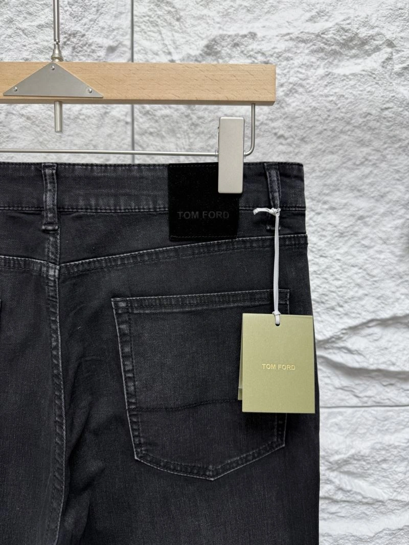 Snug Fendi Jeans 121817