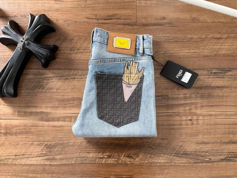 Elegant Fendi Jeans 121828