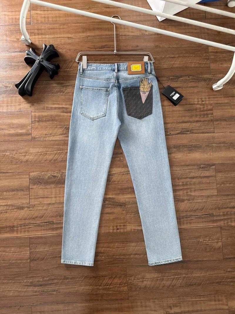 Elegant Fendi Jeans 121828