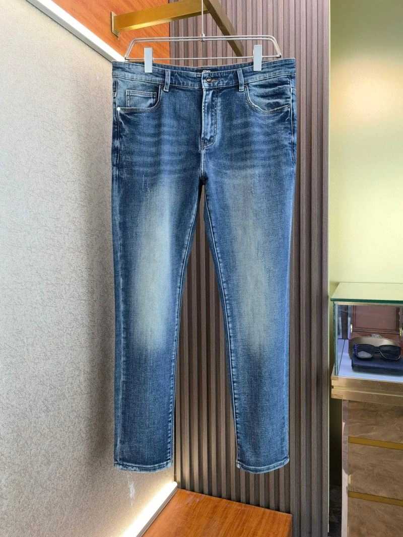 Sleek Fendi Jeans 121598