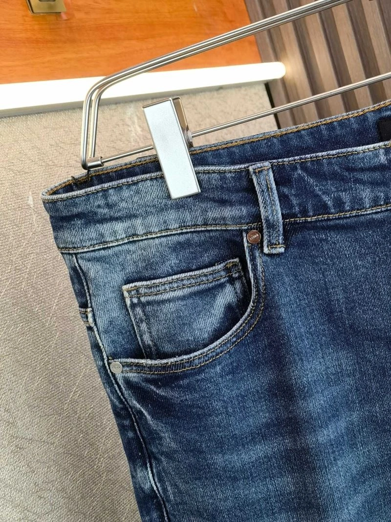 Sleek Fendi Jeans 121598