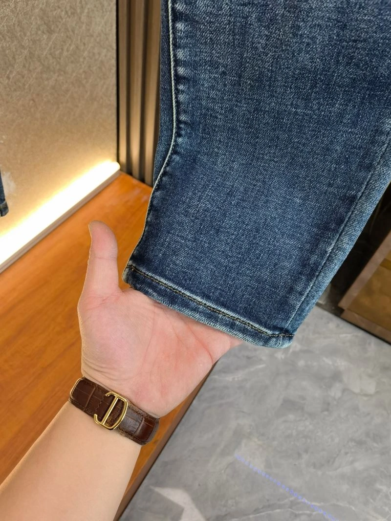 Sleek Fendi Jeans 121598
