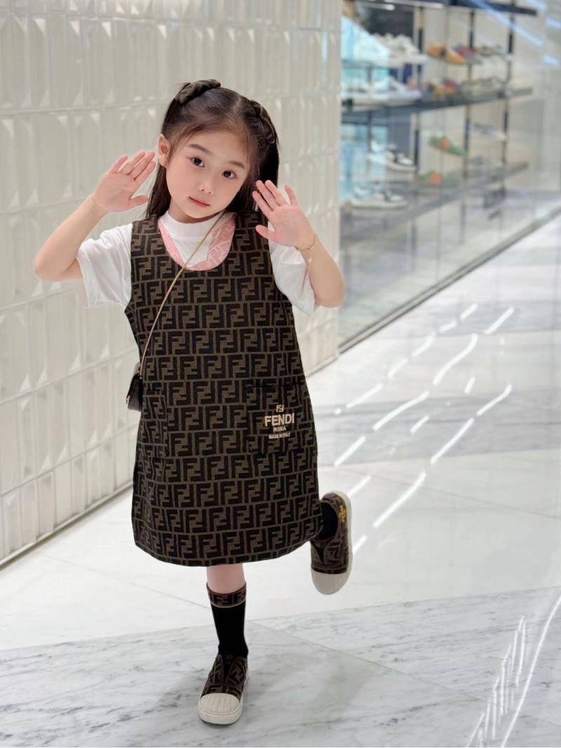 Effortless Fendi Kids 121258
