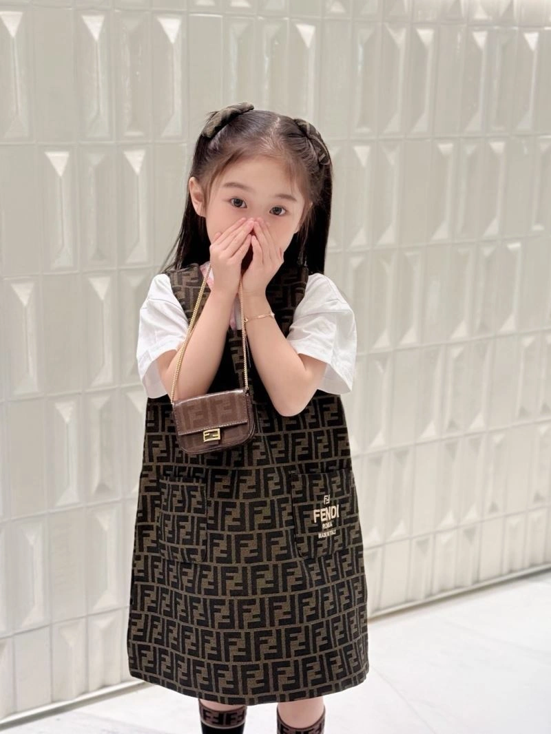 Effortless Fendi Kids 121258