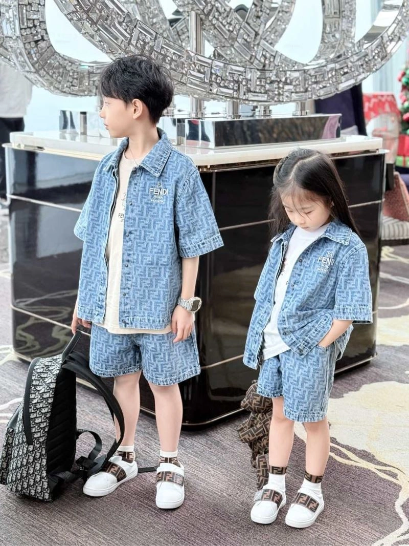 Fendi Kids Attractive 121189