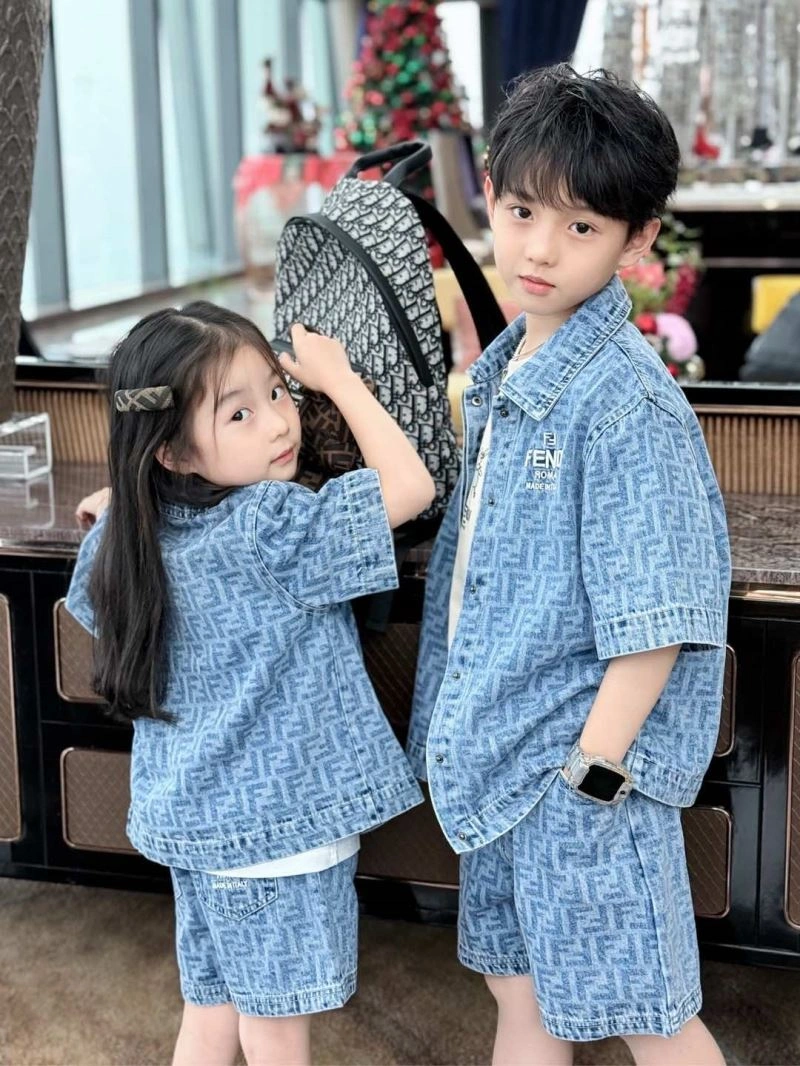 Fendi Kids Attractive 121189