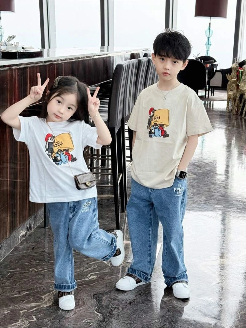 WellDesigned Fendi Kids 121082