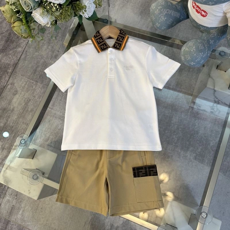 Neat Fendi Kids 121053