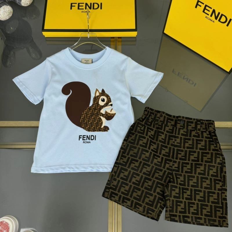 Versatile Fendi Kids 121032
