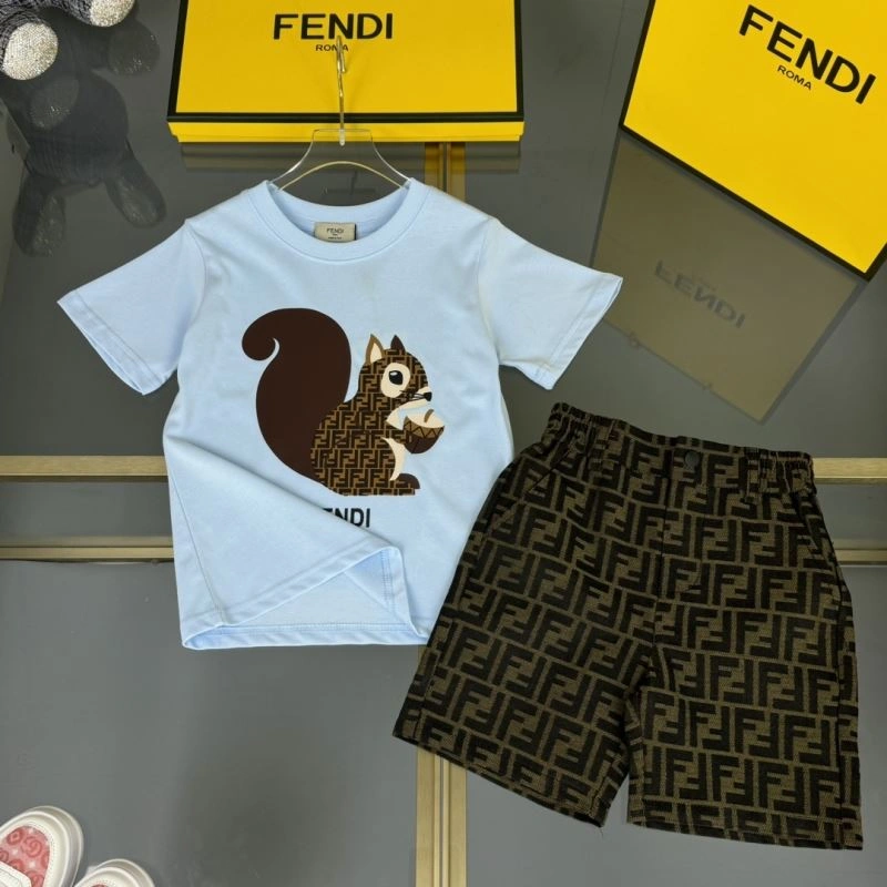 Versatile Fendi Kids 121032