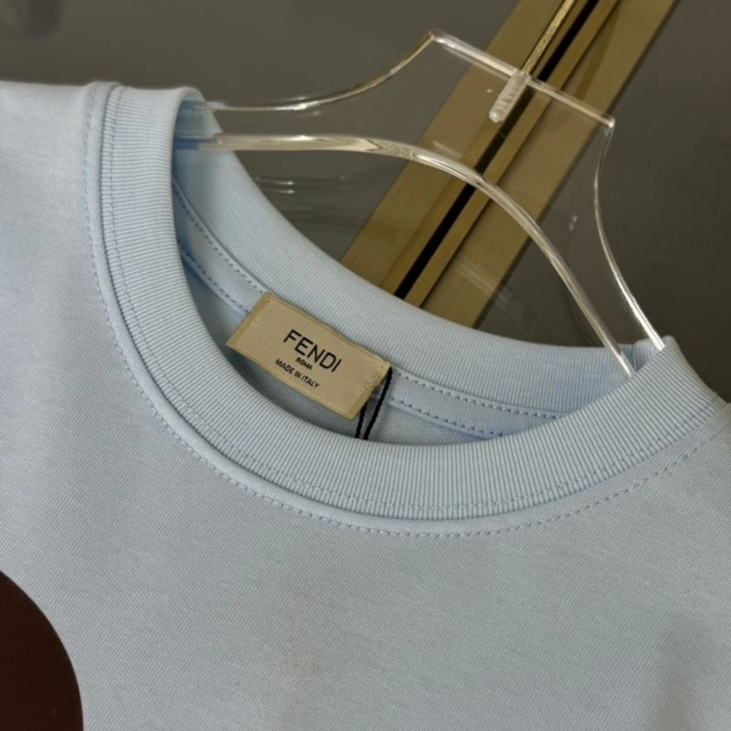 Versatile Fendi Kids 121032