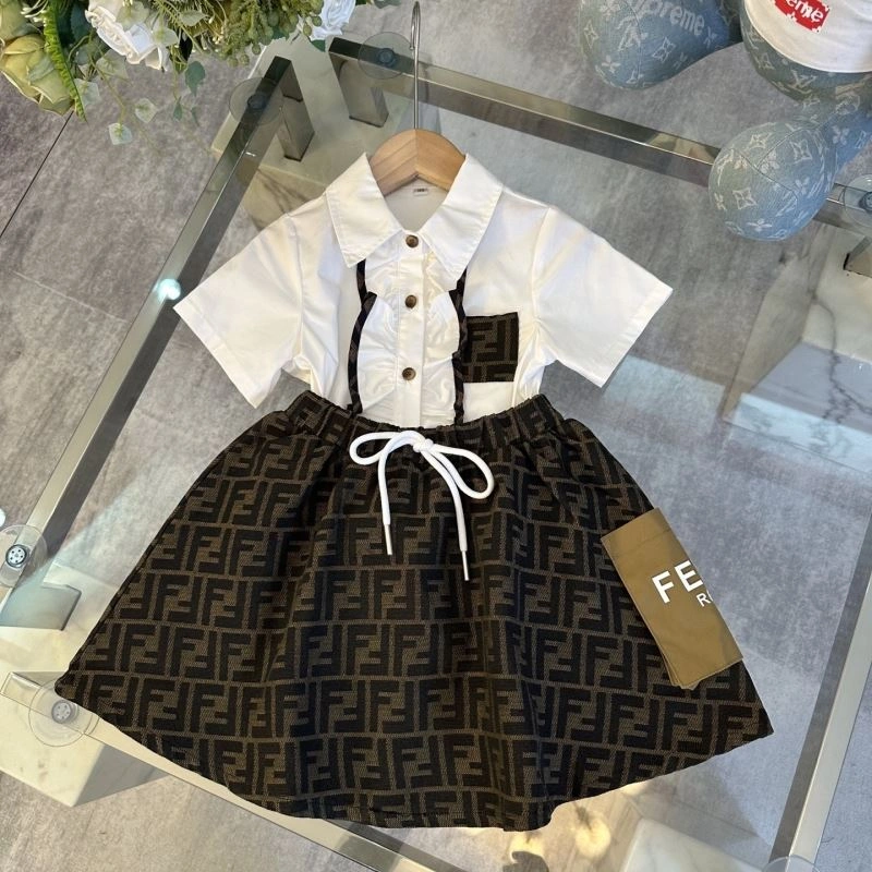 Trendsetting Fendi Kids 121043