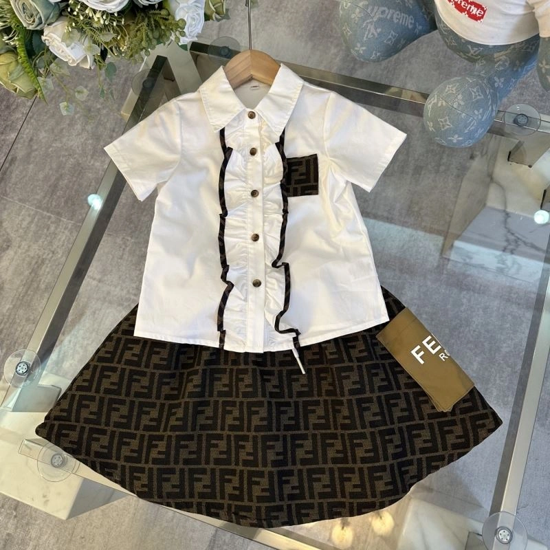 Trendsetting Fendi Kids 121043