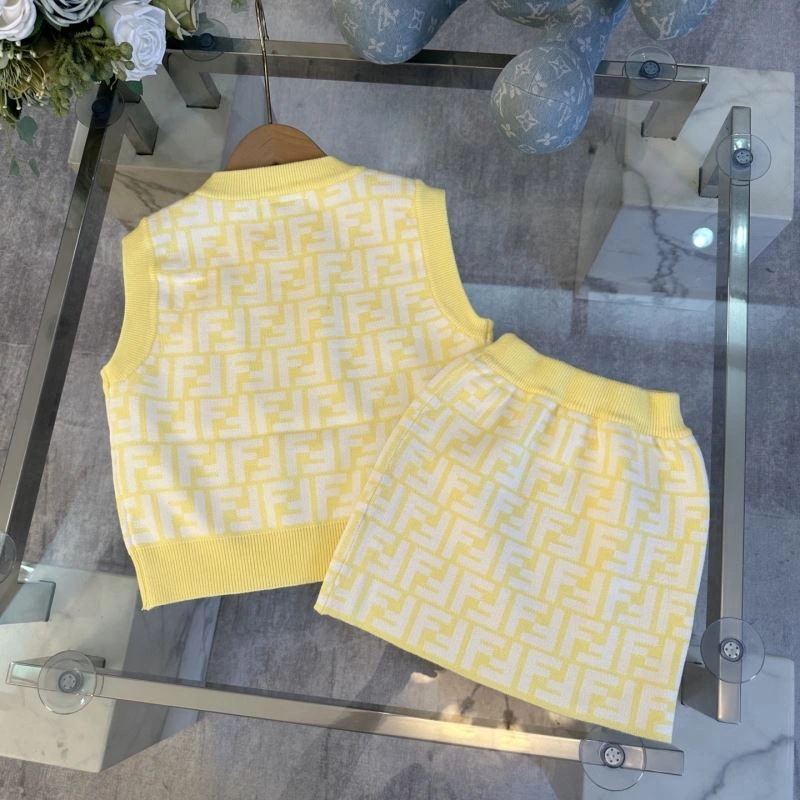Refined Fendi Kids 121040