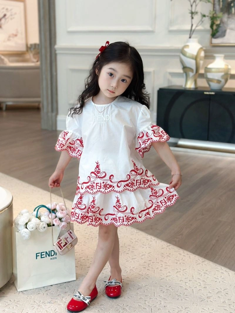 Trendsetting Fendi Kids 121008