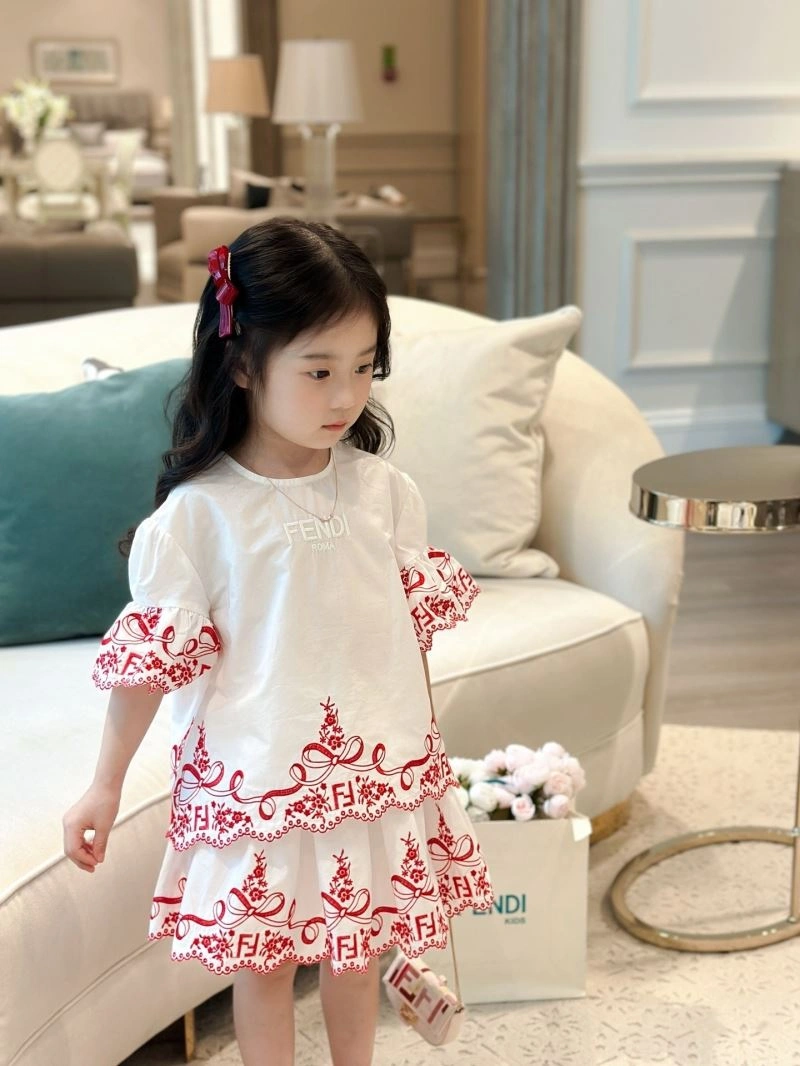 Trendsetting Fendi Kids 121008