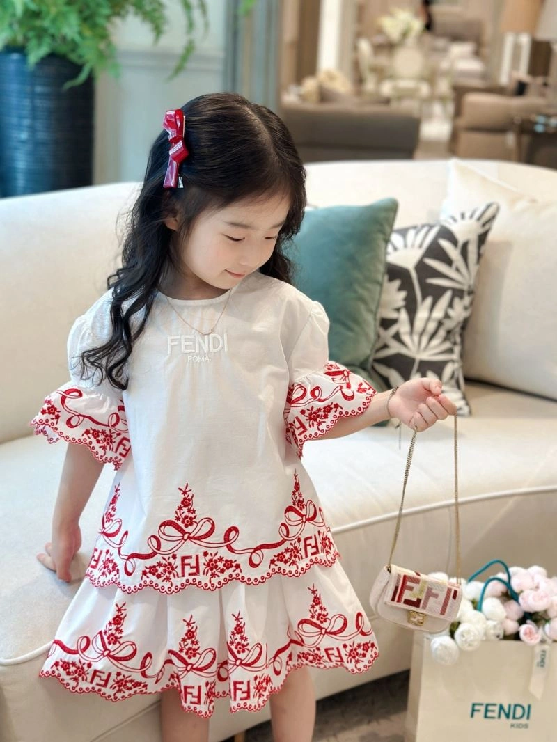 Trendsetting Fendi Kids 121008