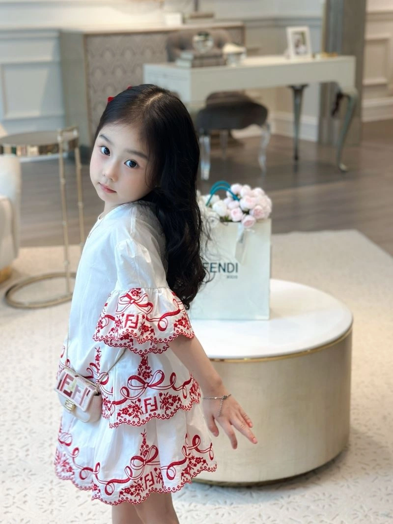 Trendsetting Fendi Kids 121008