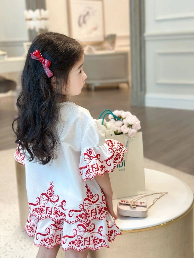 Trendsetting Fendi Kids 121008