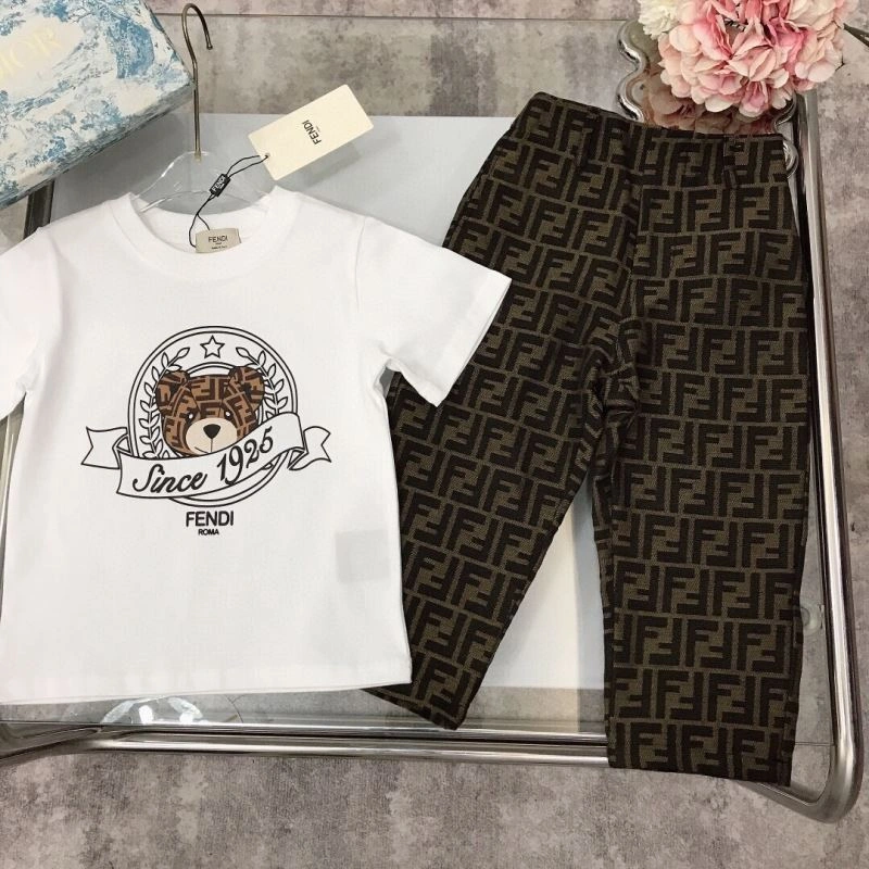 Attractive Fendi Kids 121383