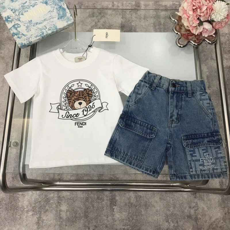 Contemporary Fendi Kids 121327