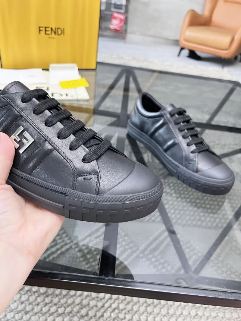 Original Fendi Low Shoes 23256