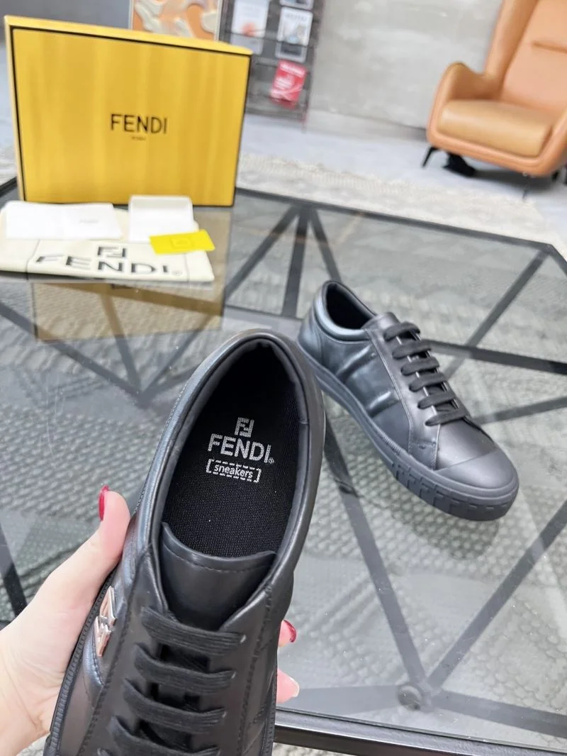 Original Fendi Low Shoes 23256