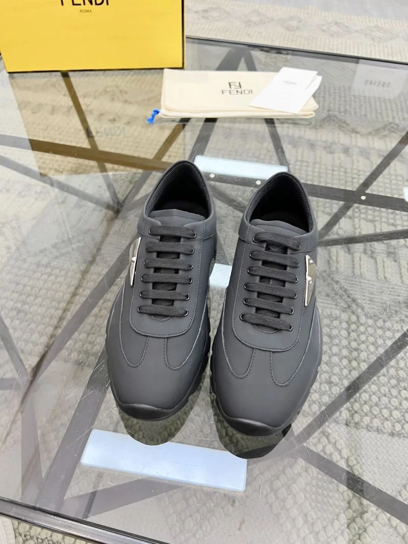 Fendi Low Shoes Classic 23253