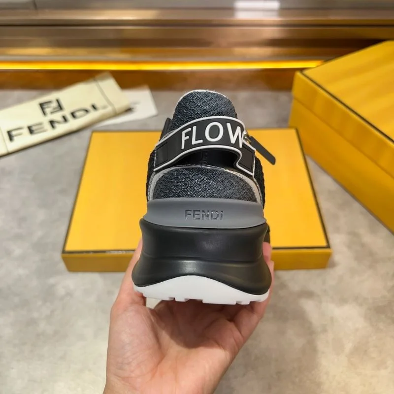 Casual Fendi Low Shoes 23190