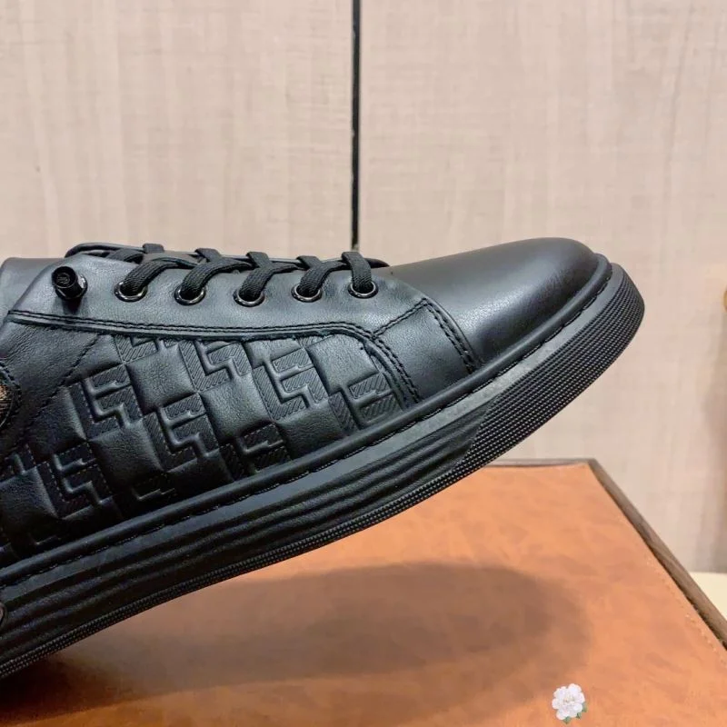 Fendi Low Shoes Cozy 23232