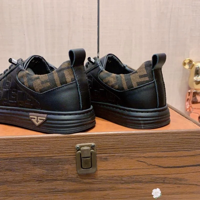 Fendi Low Shoes Cozy 23232