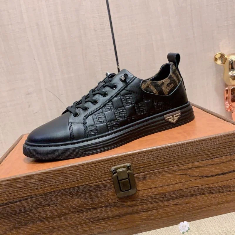 Fendi Low Shoes Cozy 23232