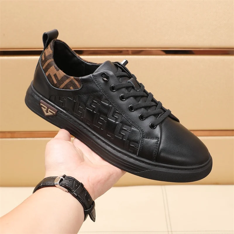 Fendi Low Shoes Reliable 23237