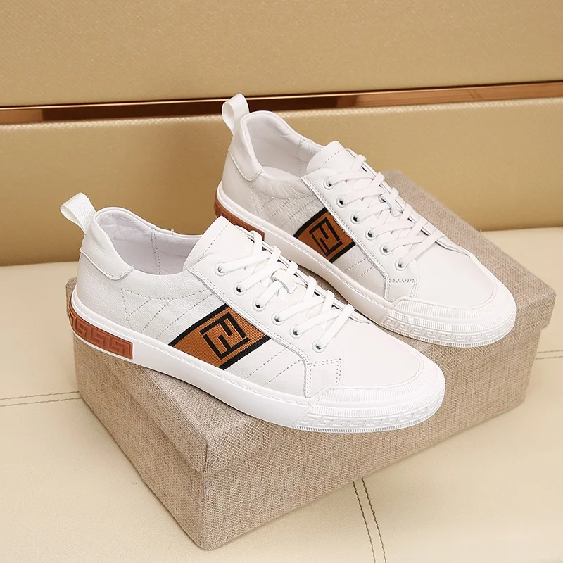 Fendi Low Shoes DailyWear 23245