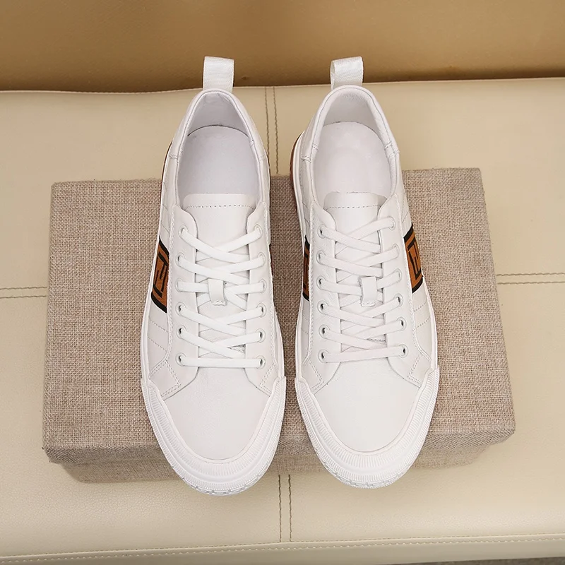 Fendi Low Shoes DailyWear 23245